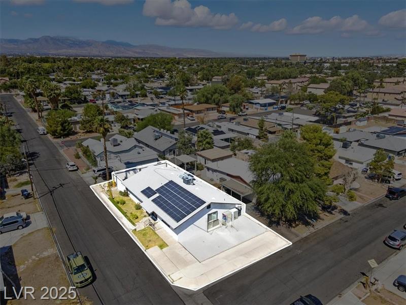 Las Vegas, Nevada, 89106, United States, 4 Bedrooms Bedrooms, ,3 BathroomsBathrooms,Residential,For Sale,1942763