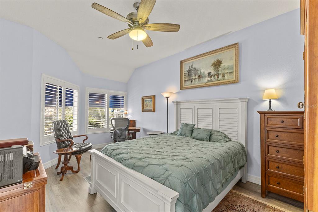 Longboat Key, Florida, 34228, United States, 2 Bedrooms Bedrooms, ,3 BathroomsBathrooms,Residential,For Sale,1743493