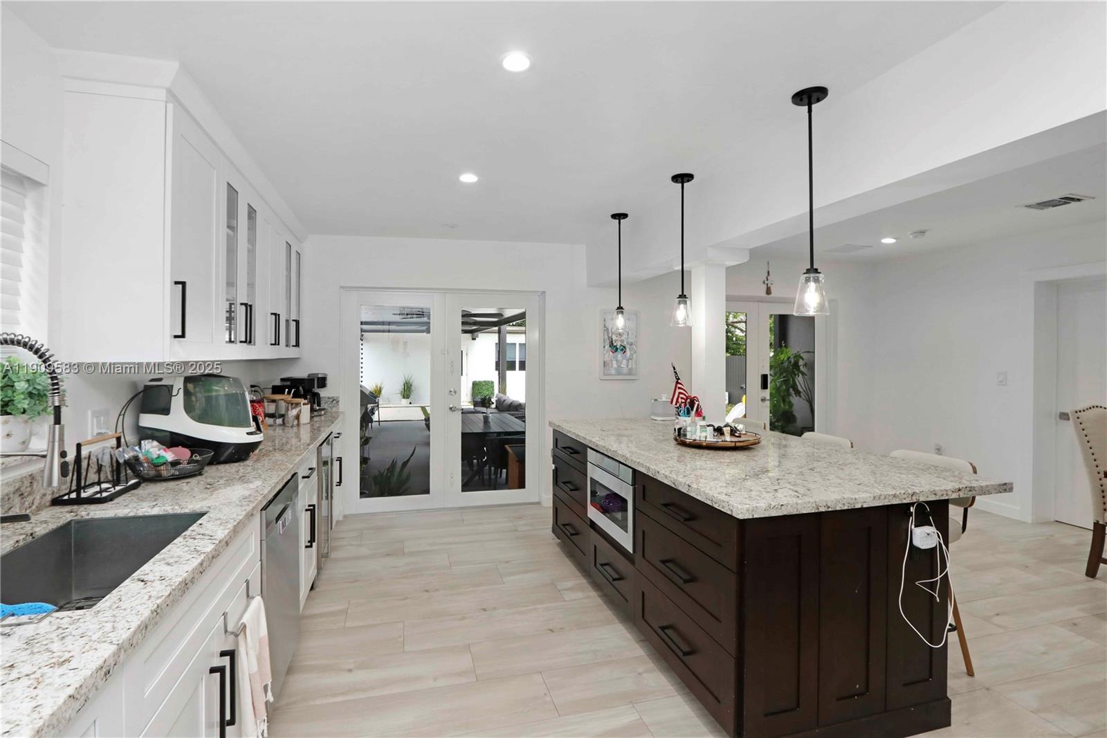 Miami, Florida, 33155, United States, 4 Bedrooms Bedrooms, ,4 BathroomsBathrooms,Residential,For Sale,1987905