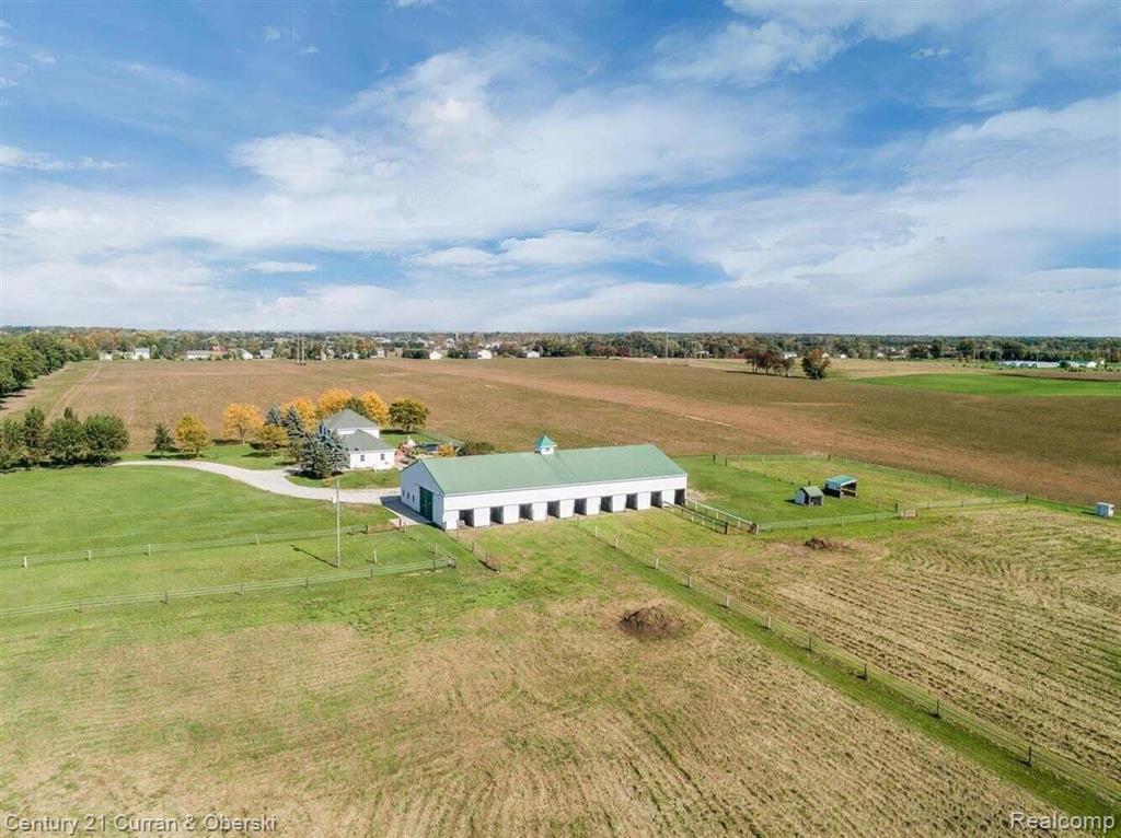 Jackson, Michigan, 49201, United States, 4 Bedrooms Bedrooms, ,3 BathroomsBathrooms,Residential,For Sale,1980498