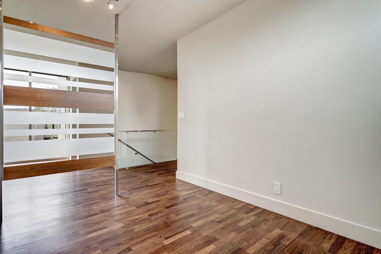 Albuquerque, New Mexico, 87104, United States, 4 Bedrooms Bedrooms, ,4 BathroomsBathrooms,Residential,For Sale,1940748