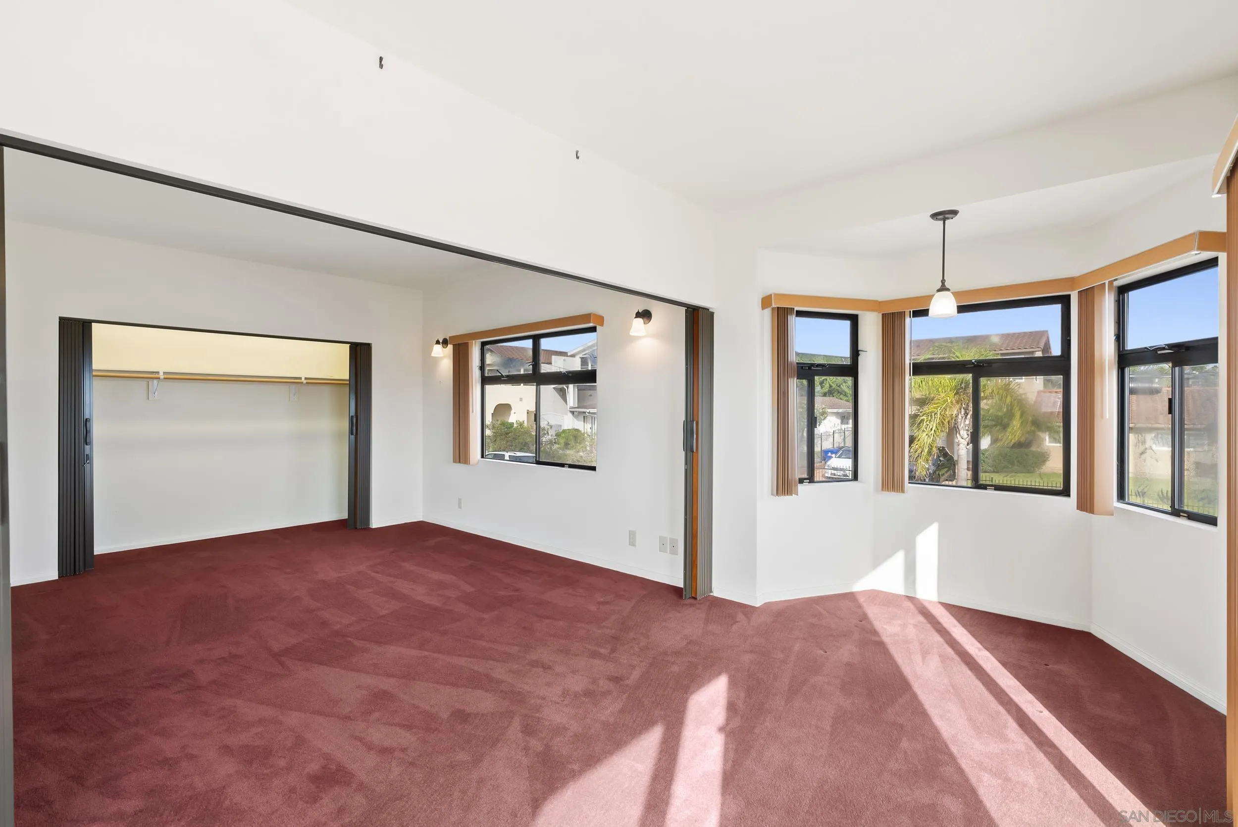 San Diego, California, 92117, United States, 3 Bedrooms Bedrooms, ,3 BathroomsBathrooms,Residential,For Sale,1966862