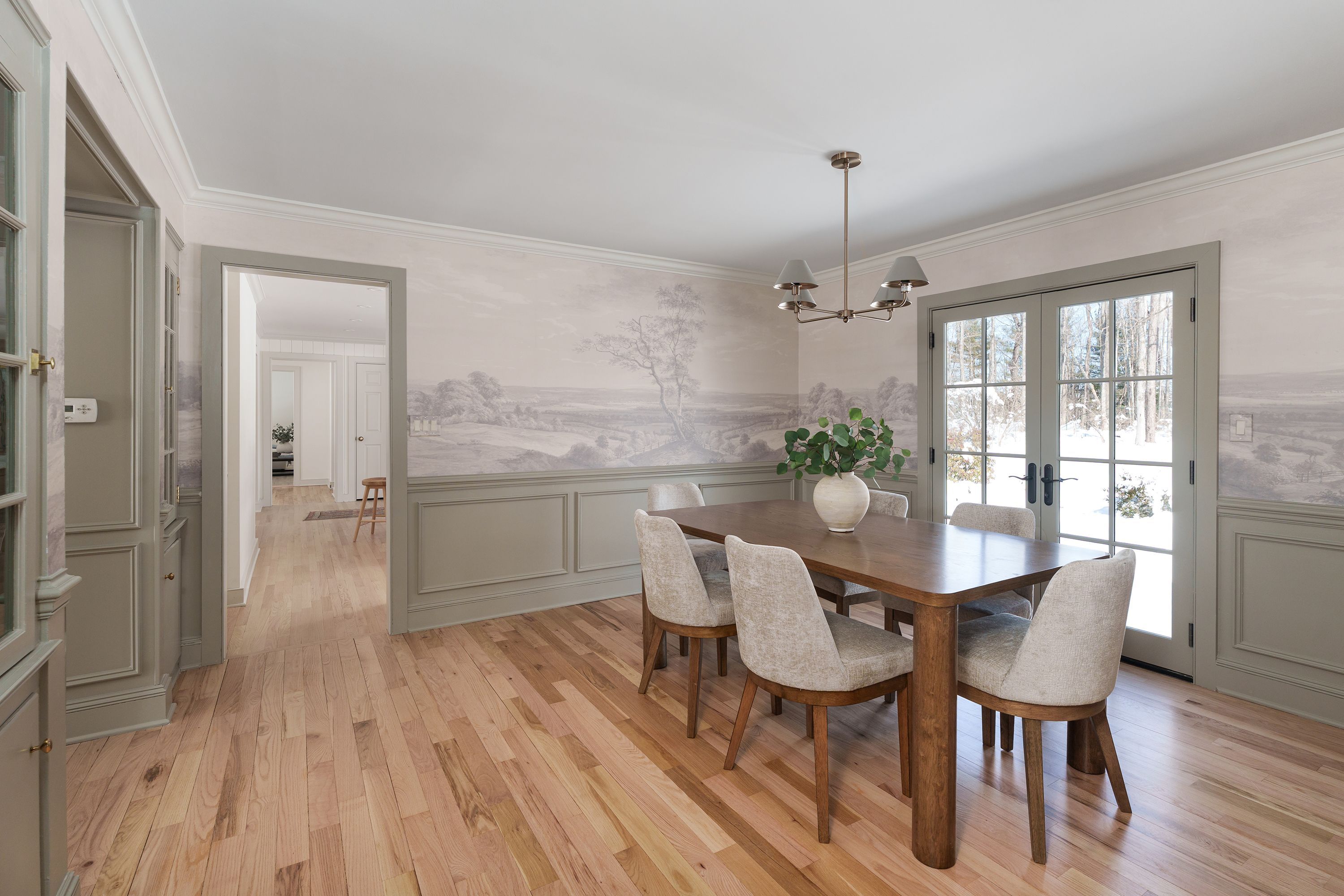  An Uncompromising Renovation Infused with Chic Designer Style - 物件實景