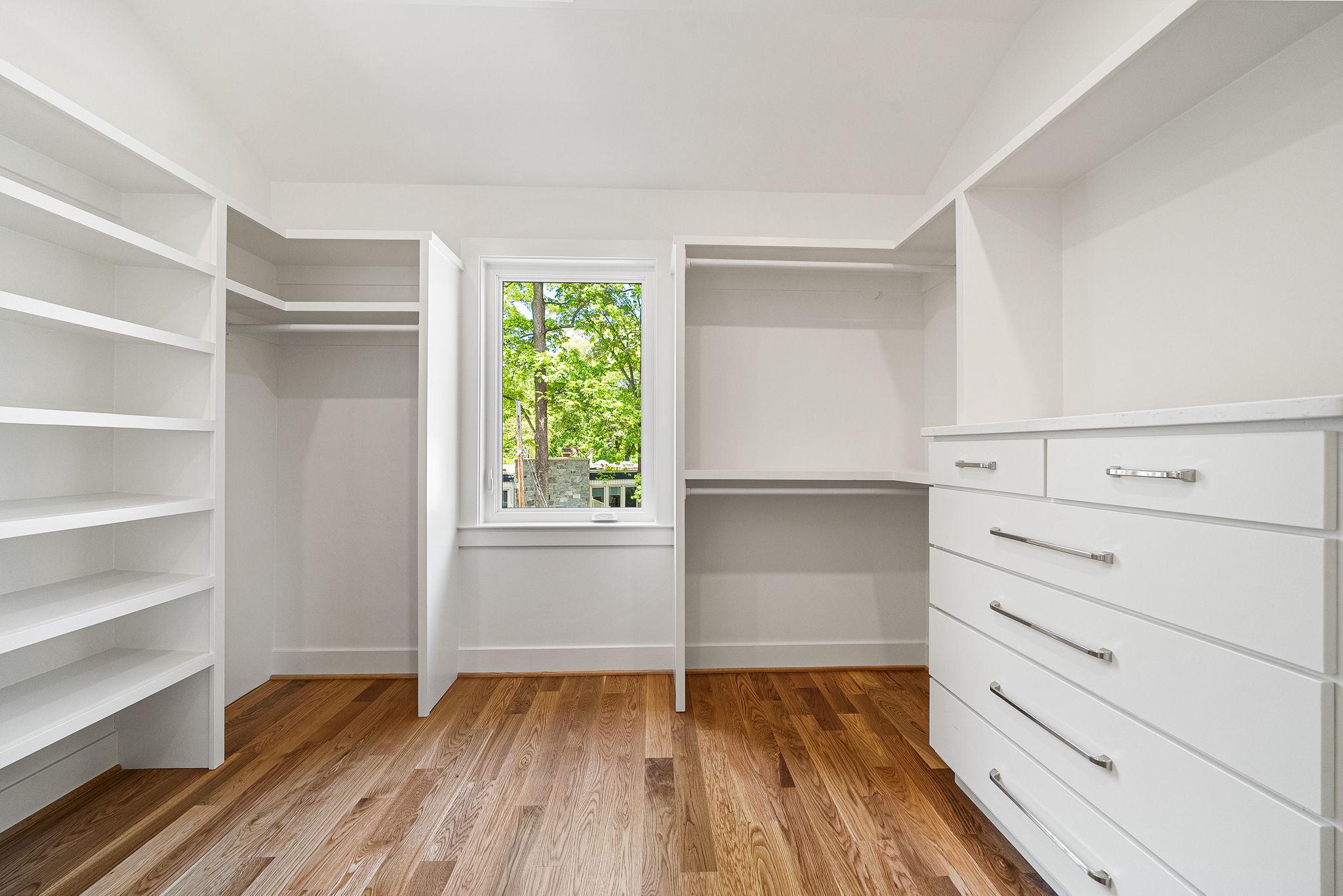  3175 Woodland Lane, Alexandria, VA, 22309 - 物件實景