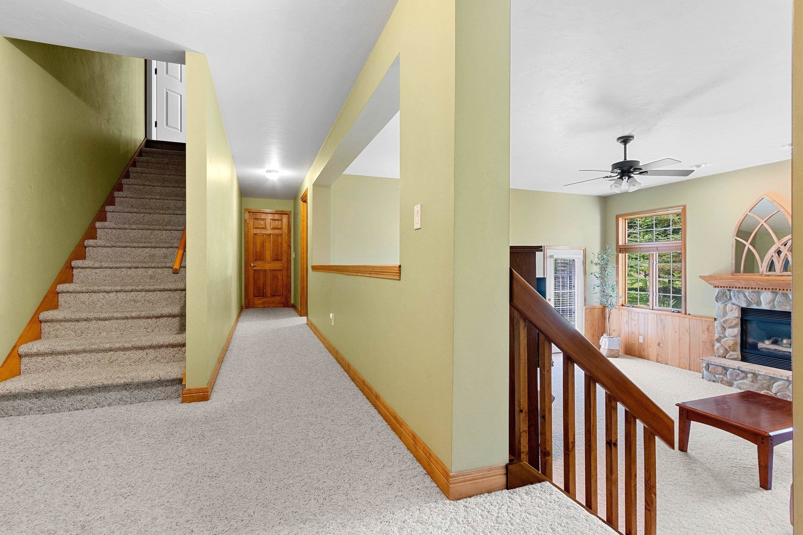 GREEN BAY, Wisconsin, 54302-5254, United States, 5 Bedrooms Bedrooms, ,4 BathroomsBathrooms,Residential,For Sale,1975812