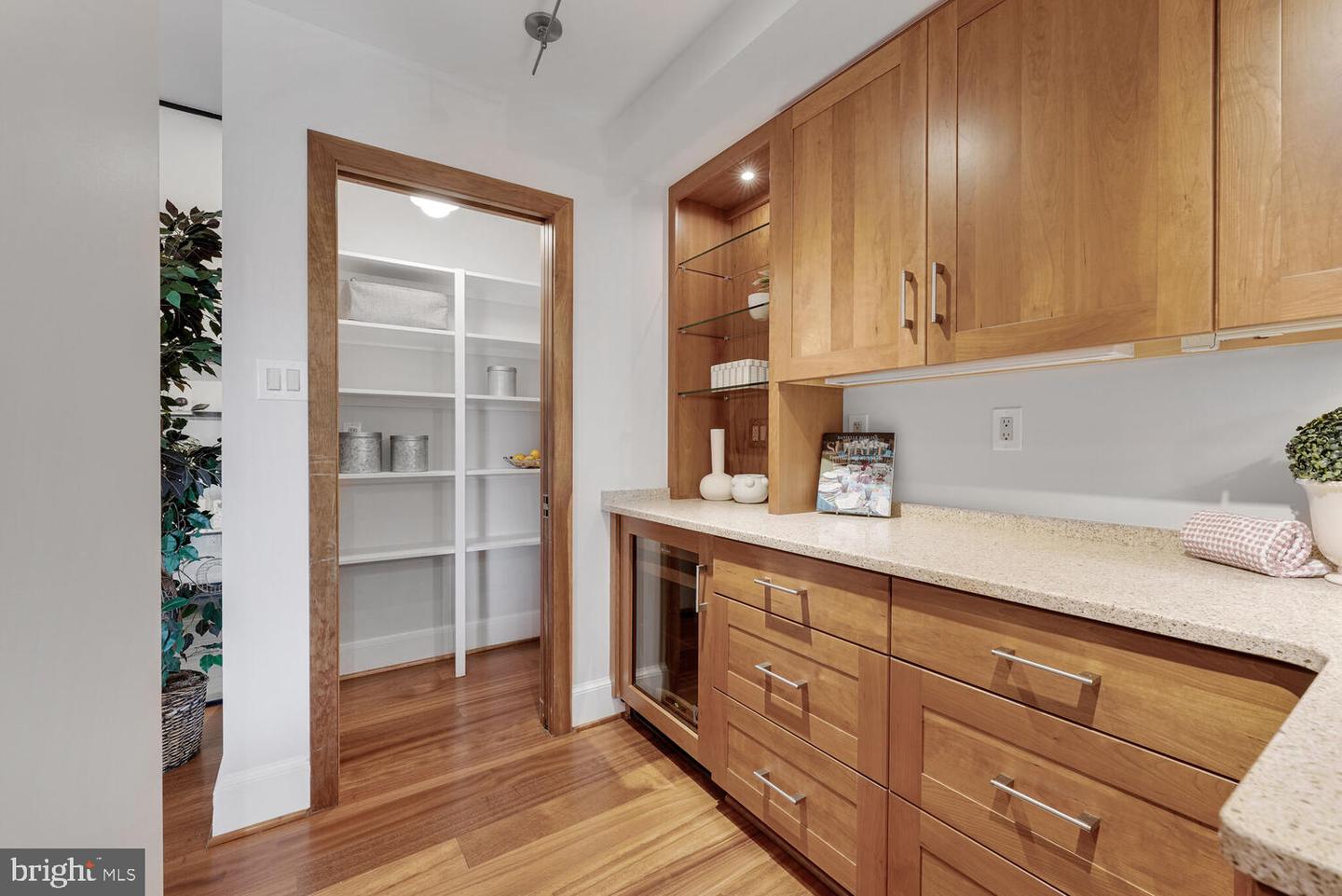 Washington, District of Columbia, 20016, United States, 3 Bedrooms Bedrooms, ,3 BathroomsBathrooms,Residential,For Sale,1895672