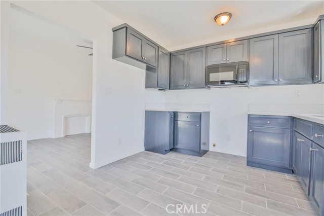 Los Angeles, California, 90001, United States, 4 Bedrooms Bedrooms, ,Residential,For Sale,1928071