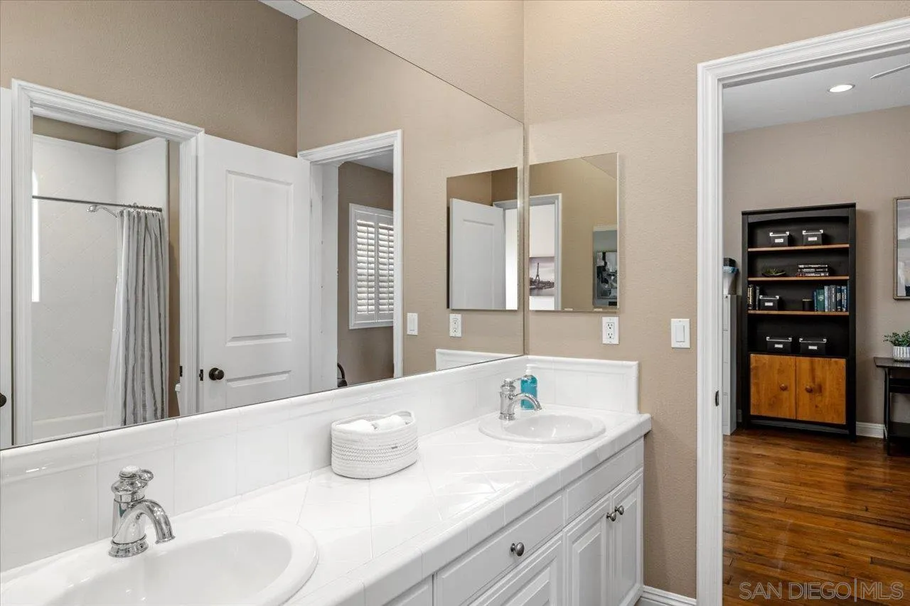 San Diego, California, 92128, United States, 4 Bedrooms Bedrooms, ,4 BathroomsBathrooms,Residential,For Sale,1926173
