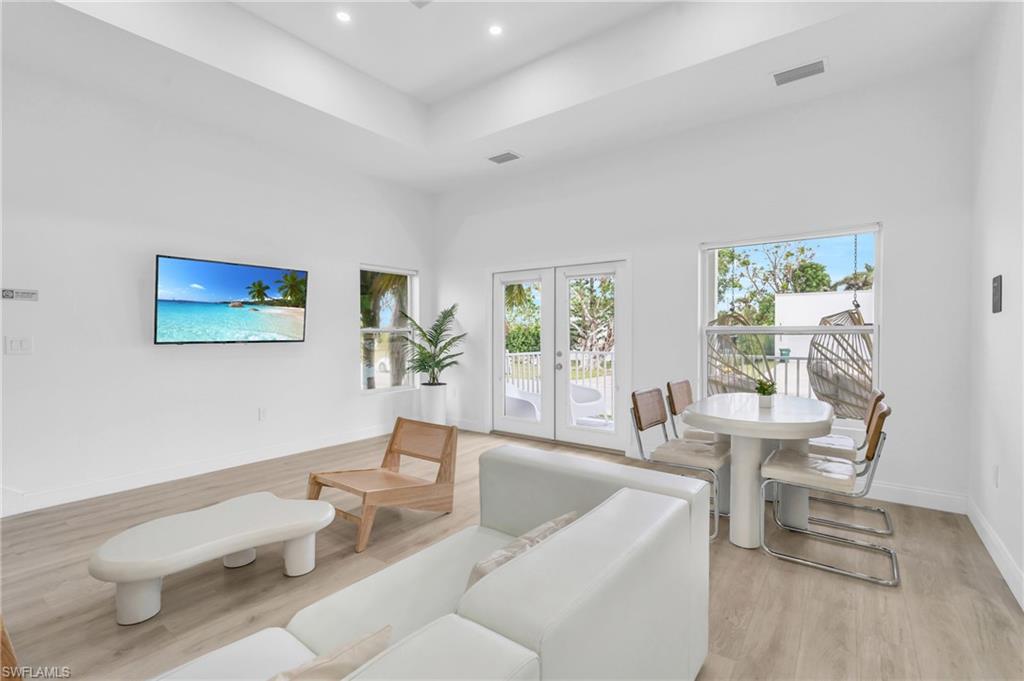 Naples, Florida, 34112, United States, 4 Bedrooms Bedrooms, ,4 BathroomsBathrooms,Residential,For Sale,1687628