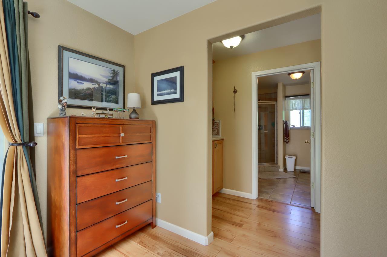 Mariposa, California, 95338, United States, 3 Bedrooms Bedrooms, ,2 BathroomsBathrooms,Residential,For Sale,1974178