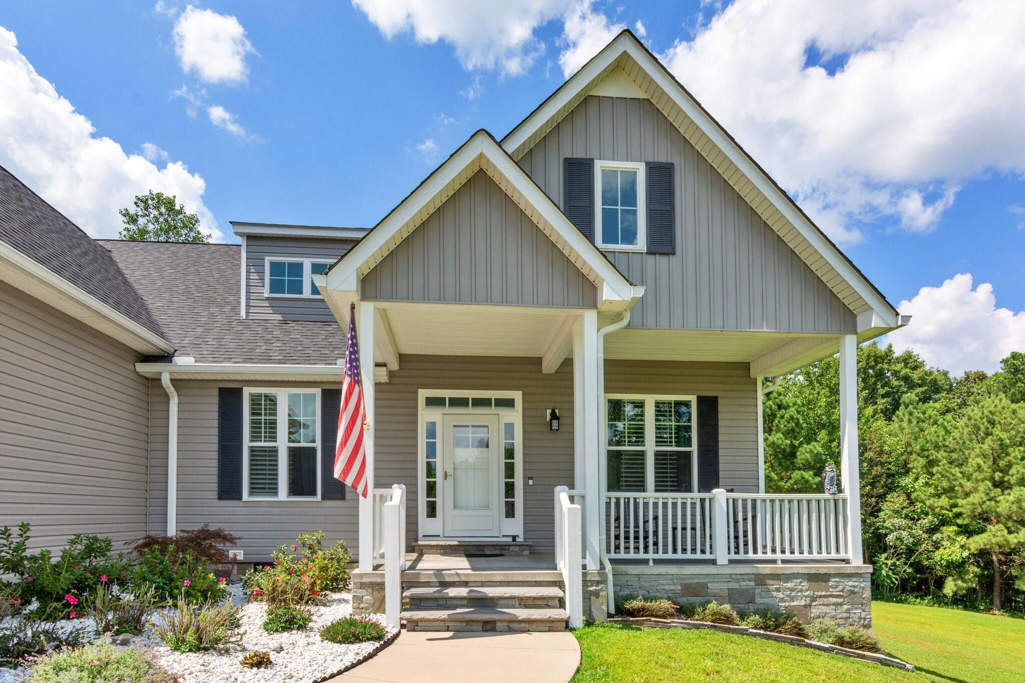 Dunlap, Tennessee, 37327, United States, 3 Bedrooms Bedrooms, ,4 BathroomsBathrooms,Residential,For Sale,1942709