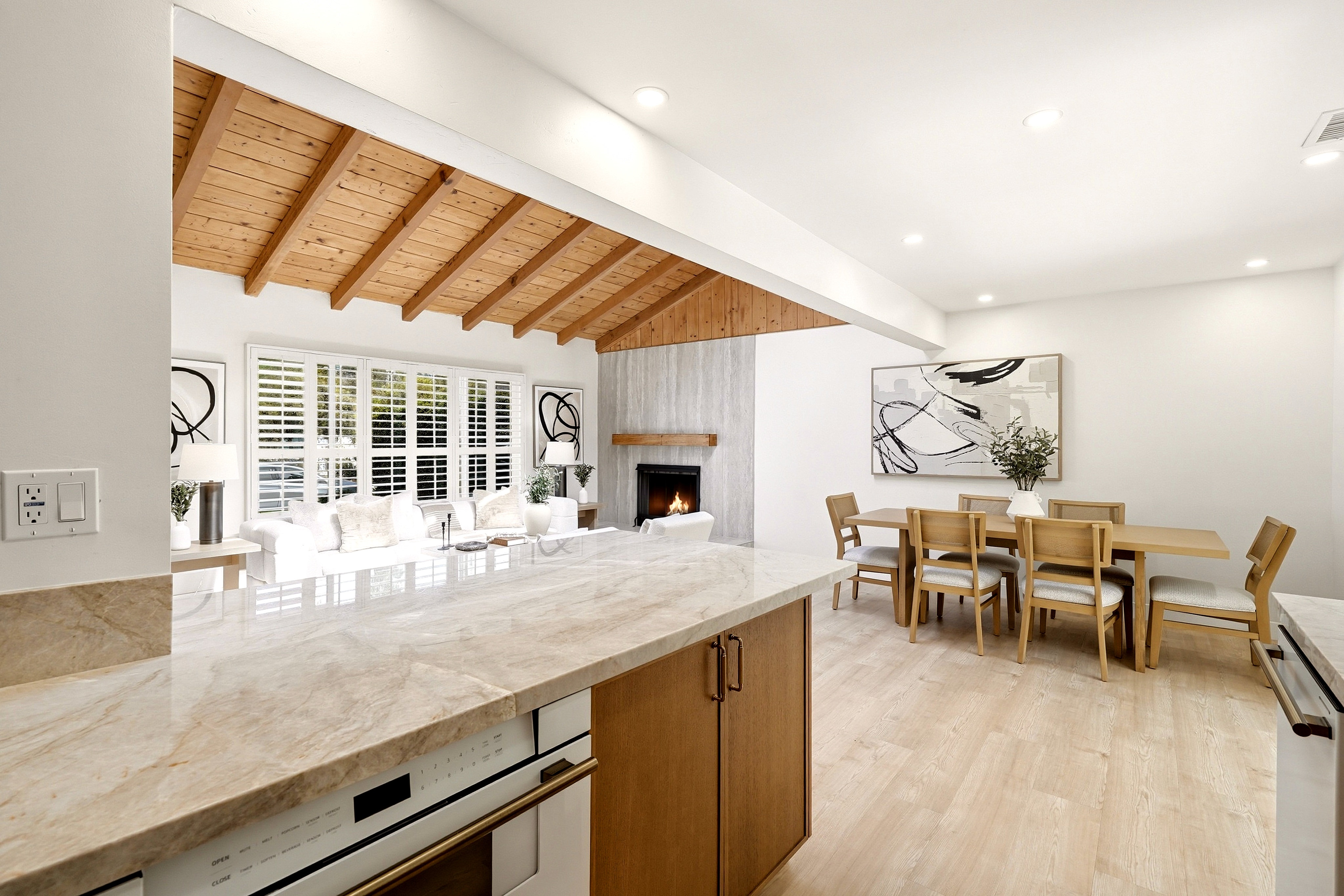  3027 Wing Street, San Diego, CA 92110 - 物件實景
