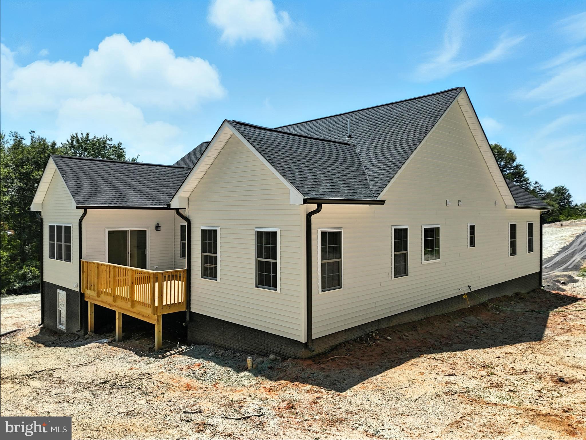 Culpeper, Virginia, 22701, United States, 3 Bedrooms Bedrooms, ,2 BathroomsBathrooms,Residential,For Sale,1978306