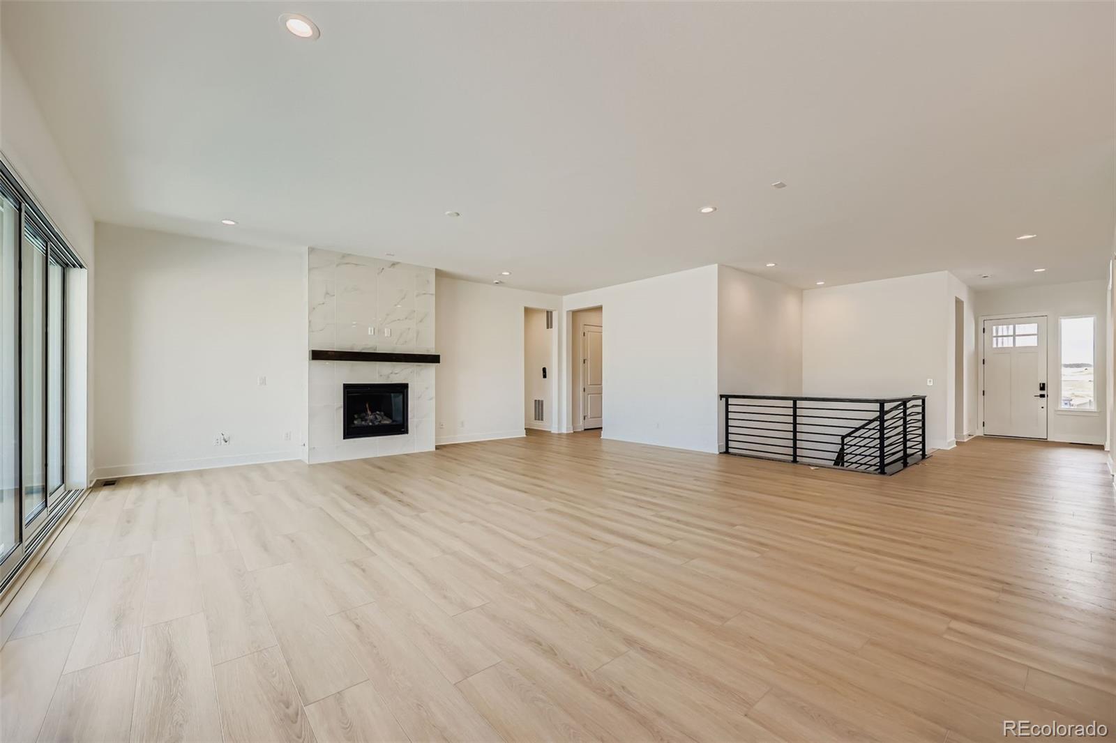 Castle Rock, Colorado, 80104, United States, 2 Bedrooms Bedrooms, ,3 BathroomsBathrooms,Residential,For Sale,1828537