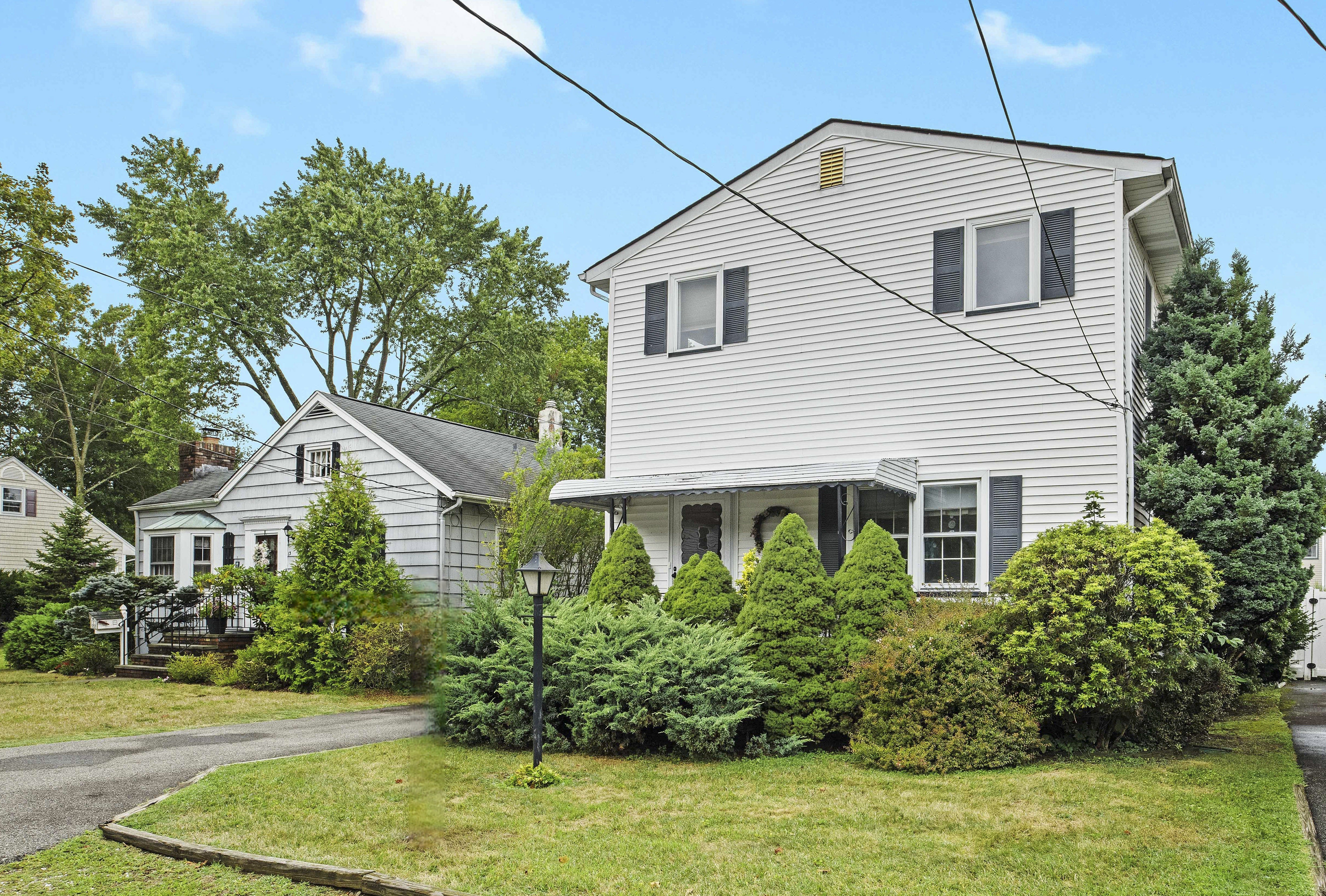Pequannock, New Jersey, 07440, United States, 4 Bedrooms Bedrooms, ,2 BathroomsBathrooms,Residential,For Sale,1923115