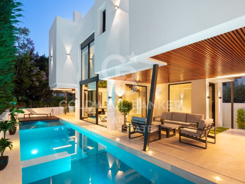 Marbella, Andalusia, ES, 5 Bedrooms Bedrooms, ,6 BathroomsBathrooms,Residential,For Sale,1804123