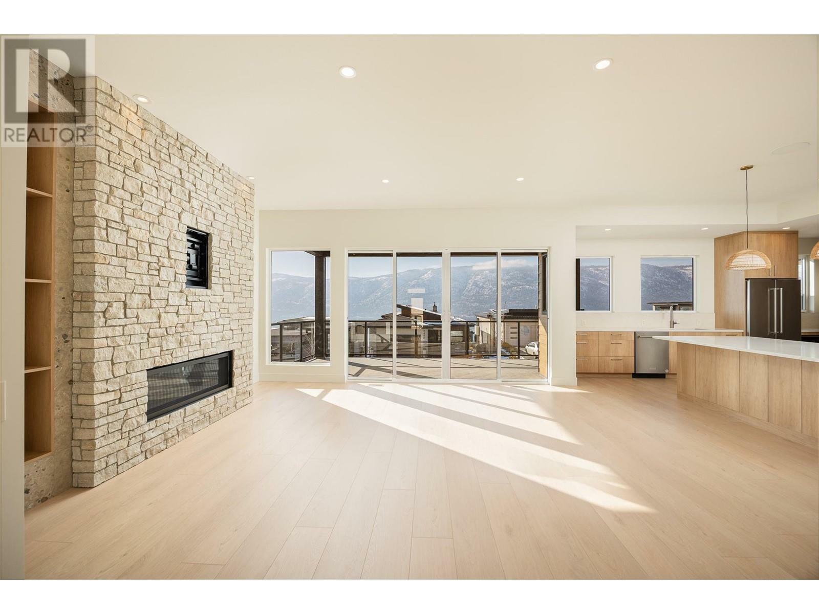 LAKE COUNTRY, British Columbia, V4V 0A4, CA, 3 Bedrooms Bedrooms, ,2 BathroomsBathrooms,Residential,For Sale,1837010