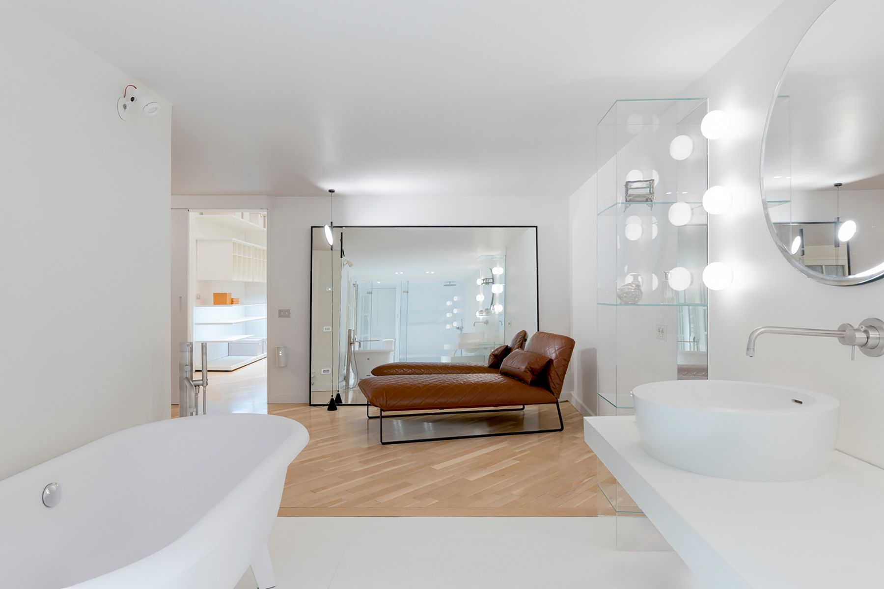  Spectacular corner apartment of large dimensions in Eixample - 物件實景