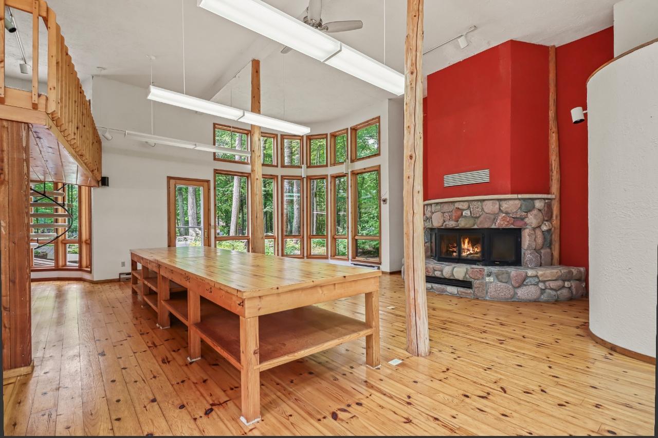 Manitowish Waters, Wisconsin, 54545, United States, 4 Bedrooms Bedrooms, ,3 BathroomsBathrooms,Residential,For Sale,1974750