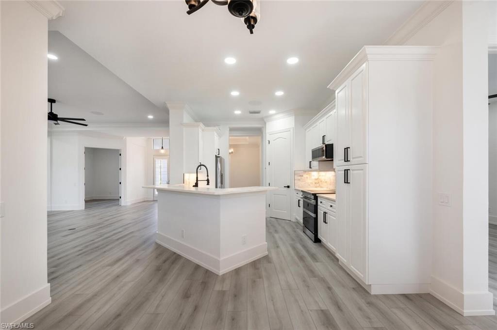 Fort Myers, Florida, 33908, United States, 3 Bedrooms Bedrooms, ,4 BathroomsBathrooms,Residential,For Sale,1891479