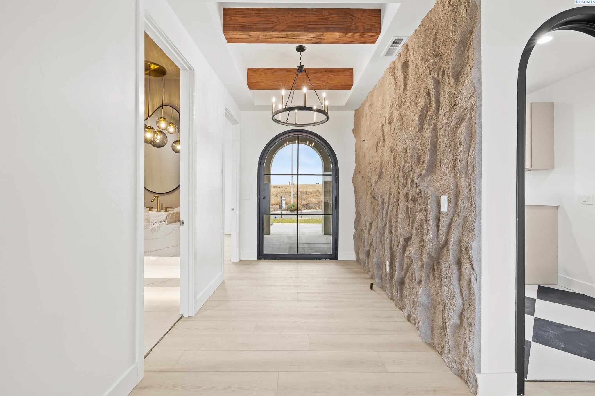 Richland, Washington, 99352, United States, 4 Bedrooms Bedrooms, ,2 BathroomsBathrooms,Residential,For Sale,2000118