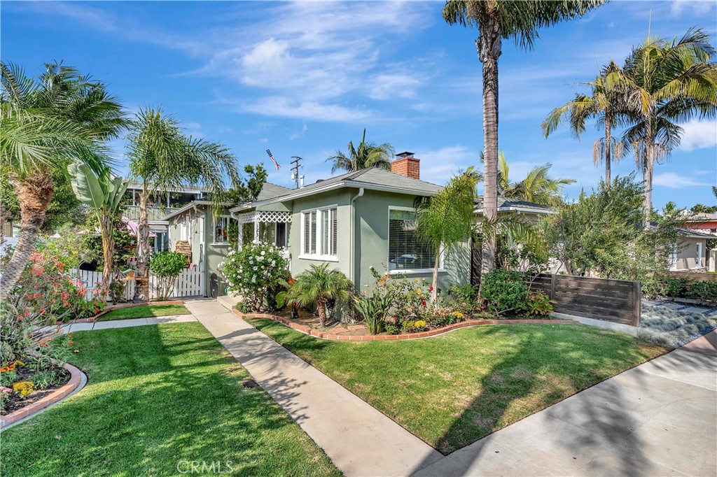 Seal Beach, California, 90740, United States, 4 Bedrooms Bedrooms, ,2 BathroomsBathrooms,Residential,For Sale,2001777