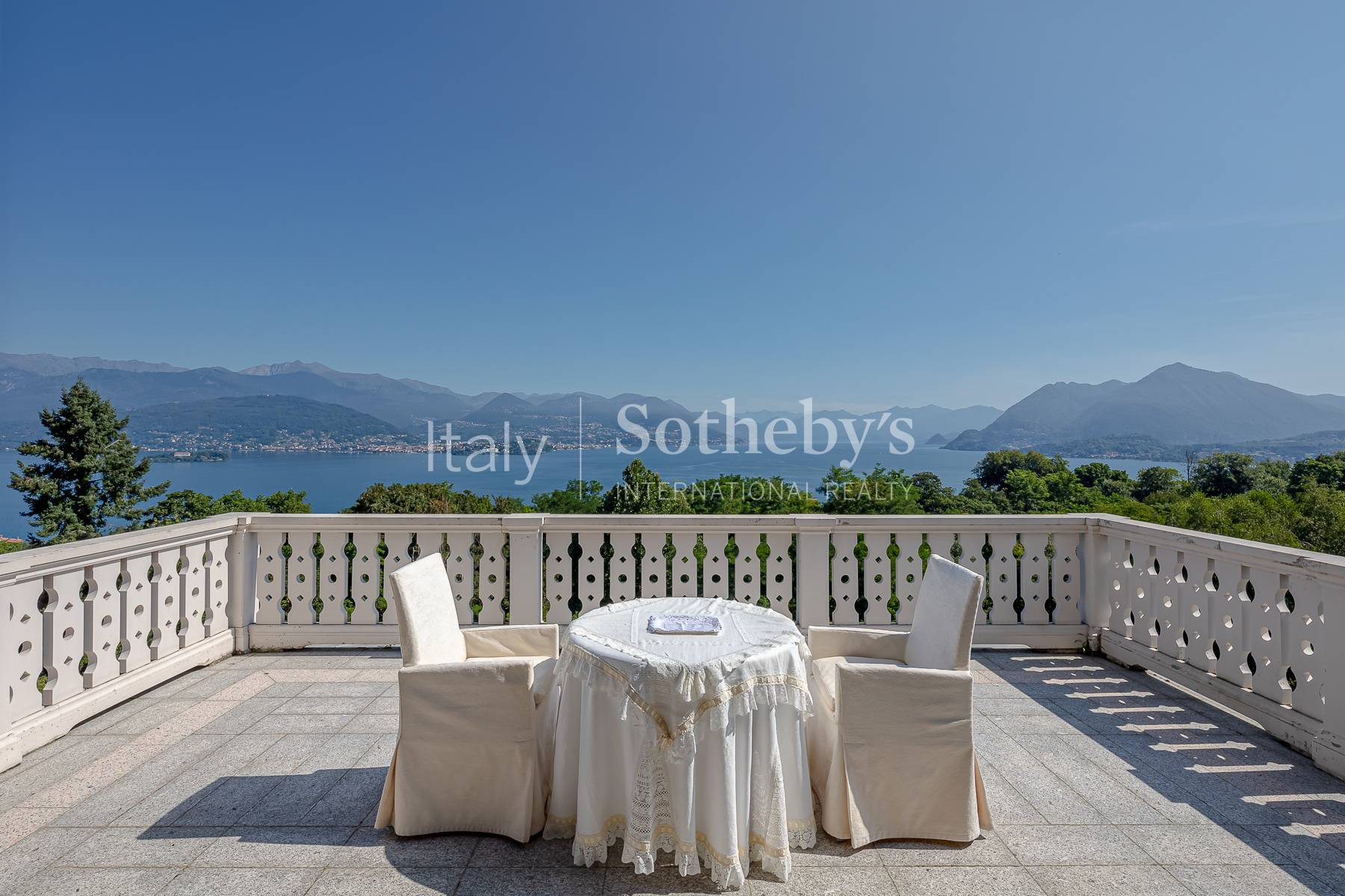  Historic Villa with Enchanting Views over Lake Maggiore - 物件實景
