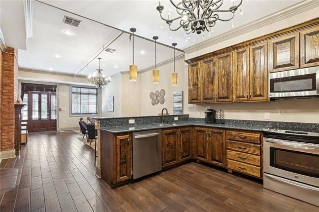 New Orleans, Louisiana, 70130, United States, ,Residential,For Sale,2013043