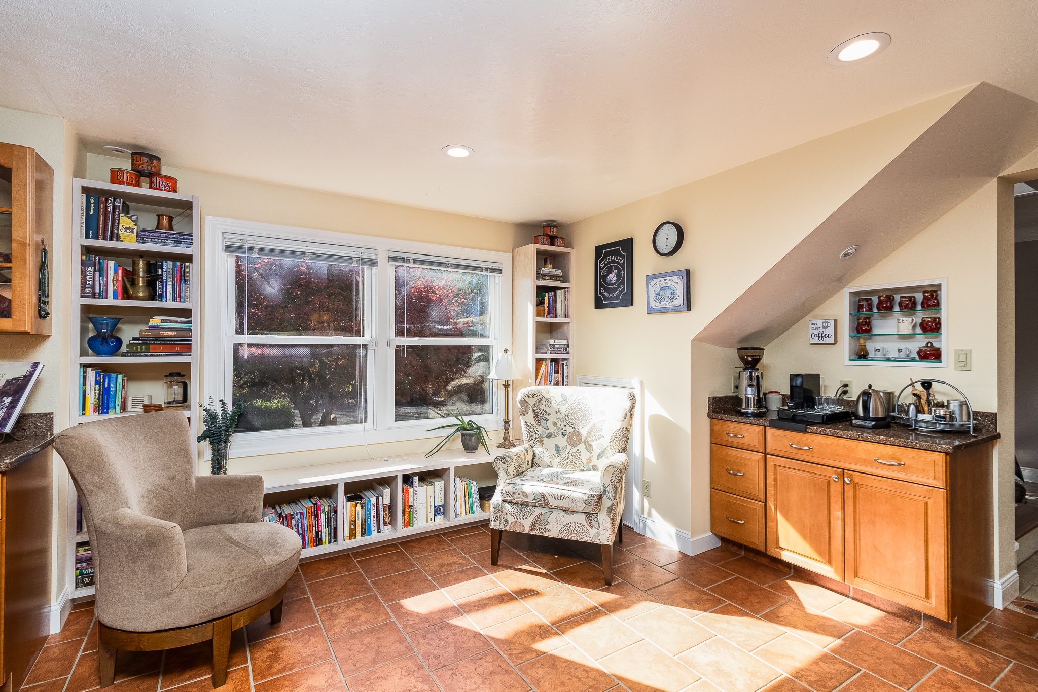 Charelston, Illinois, 61920, United States, 3 Bedrooms Bedrooms, ,3 BathroomsBathrooms,Residential,For Sale,1988576