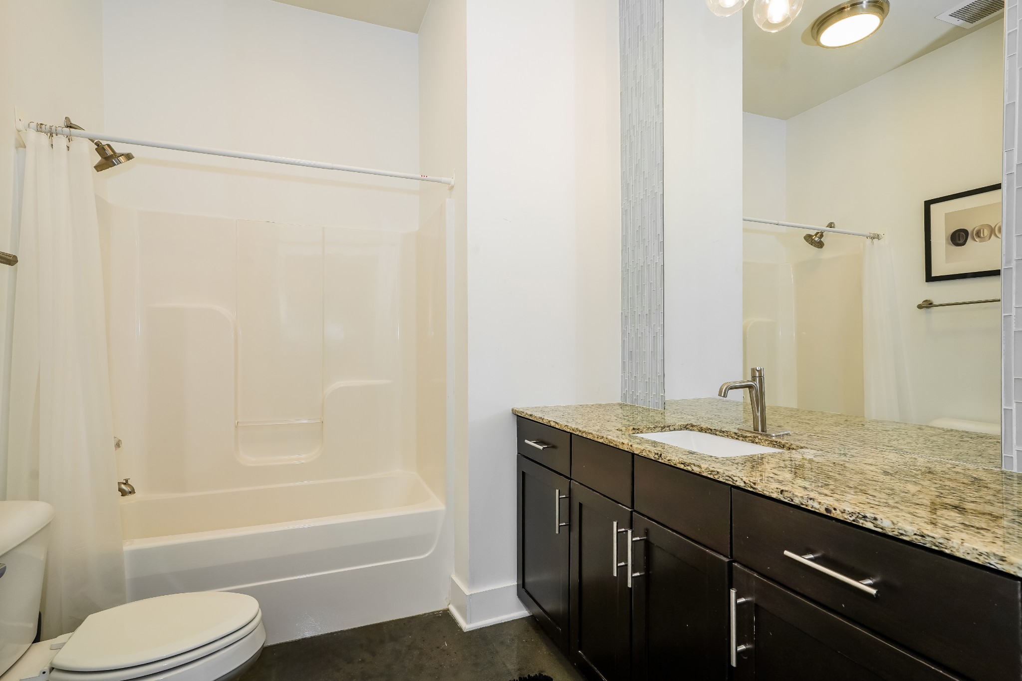  210 30th Ave N #201, Nashville, TN, 37203 - 物件實景