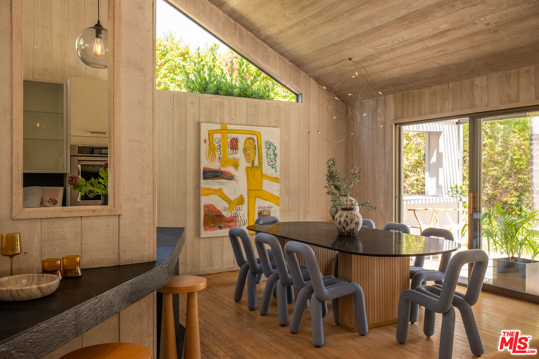 Malibu, California, 90265, United States, 5 Bedrooms Bedrooms, ,5 BathroomsBathrooms,Residential,For Sale,1918690