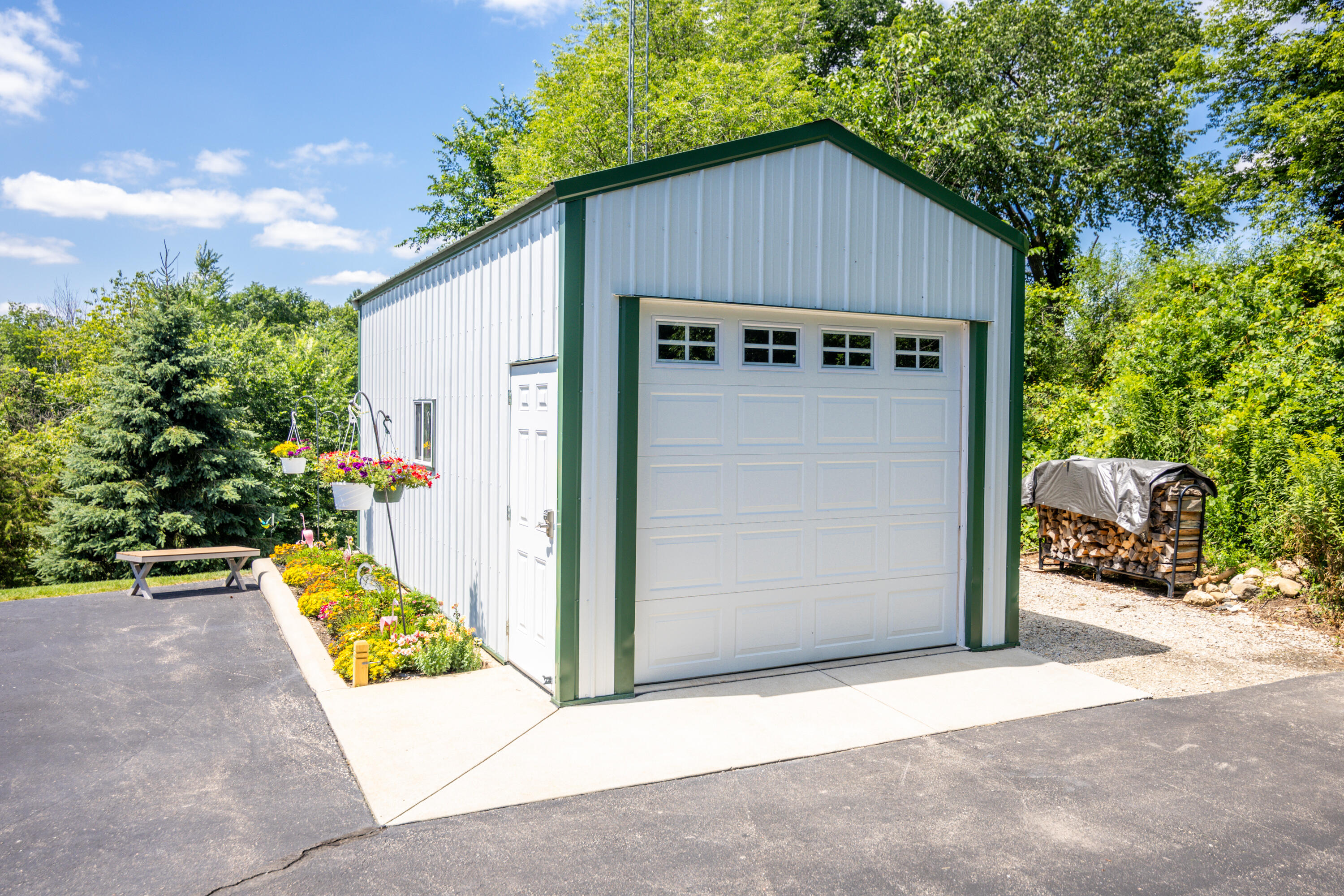 Theresa, Wisconsin, 53091, United States, 5 Bedrooms Bedrooms, ,4 BathroomsBathrooms,Residential,For Sale,1902017