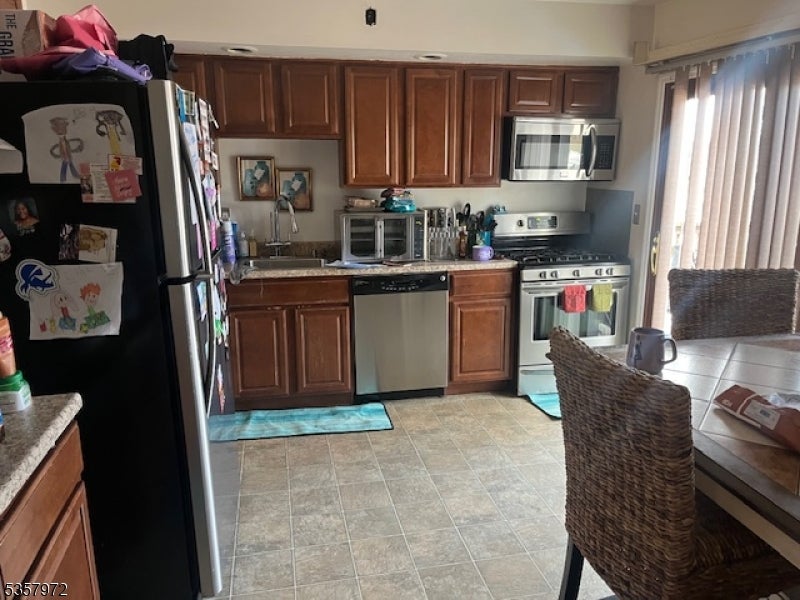 Clark Twp., New Jersey, 07066, United States, 4 Bedrooms Bedrooms, ,3 BathroomsBathrooms,Residential,For Sale,1980988