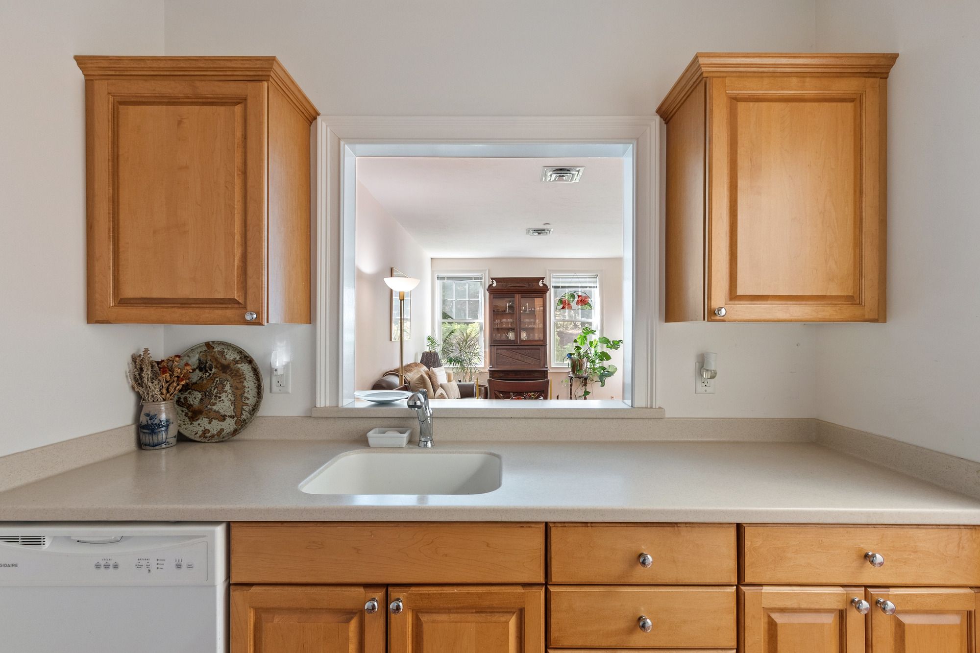  27 Hartland Way, Acton, MA, 01720 - 物件實景