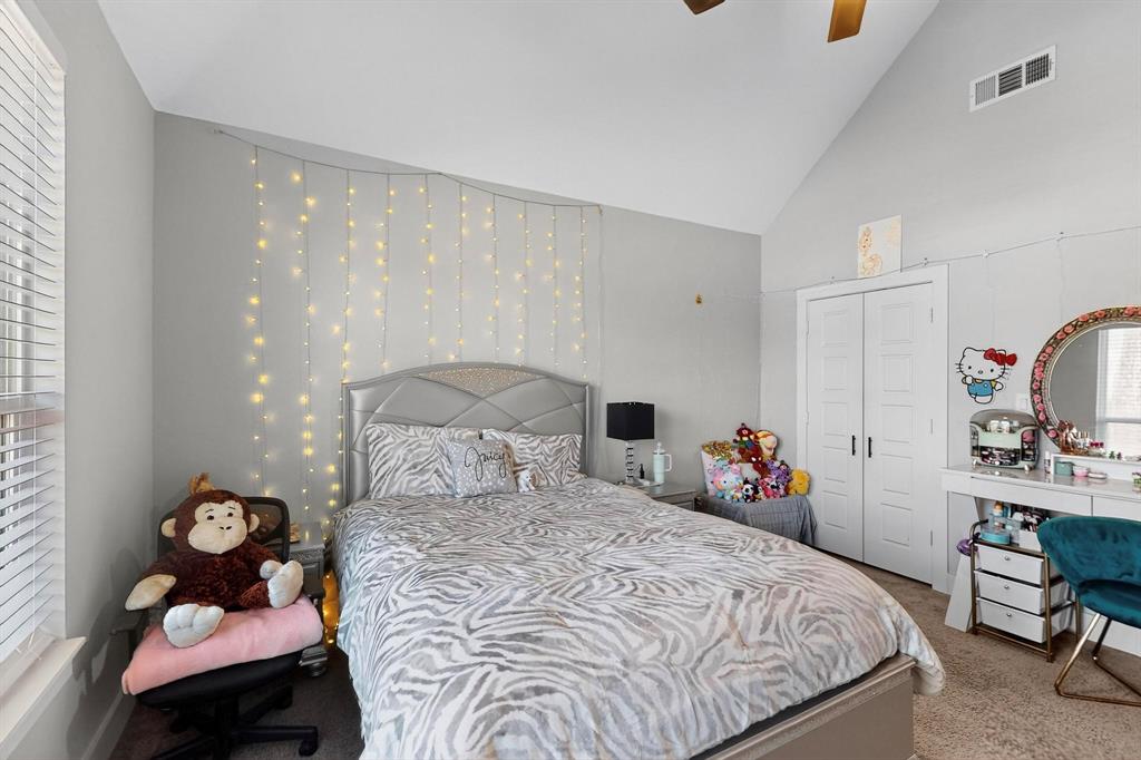 Grand Prairie, Texas, 75051, United States, 5 Bedrooms Bedrooms, ,5 BathroomsBathrooms,Residential,For Sale,1895413