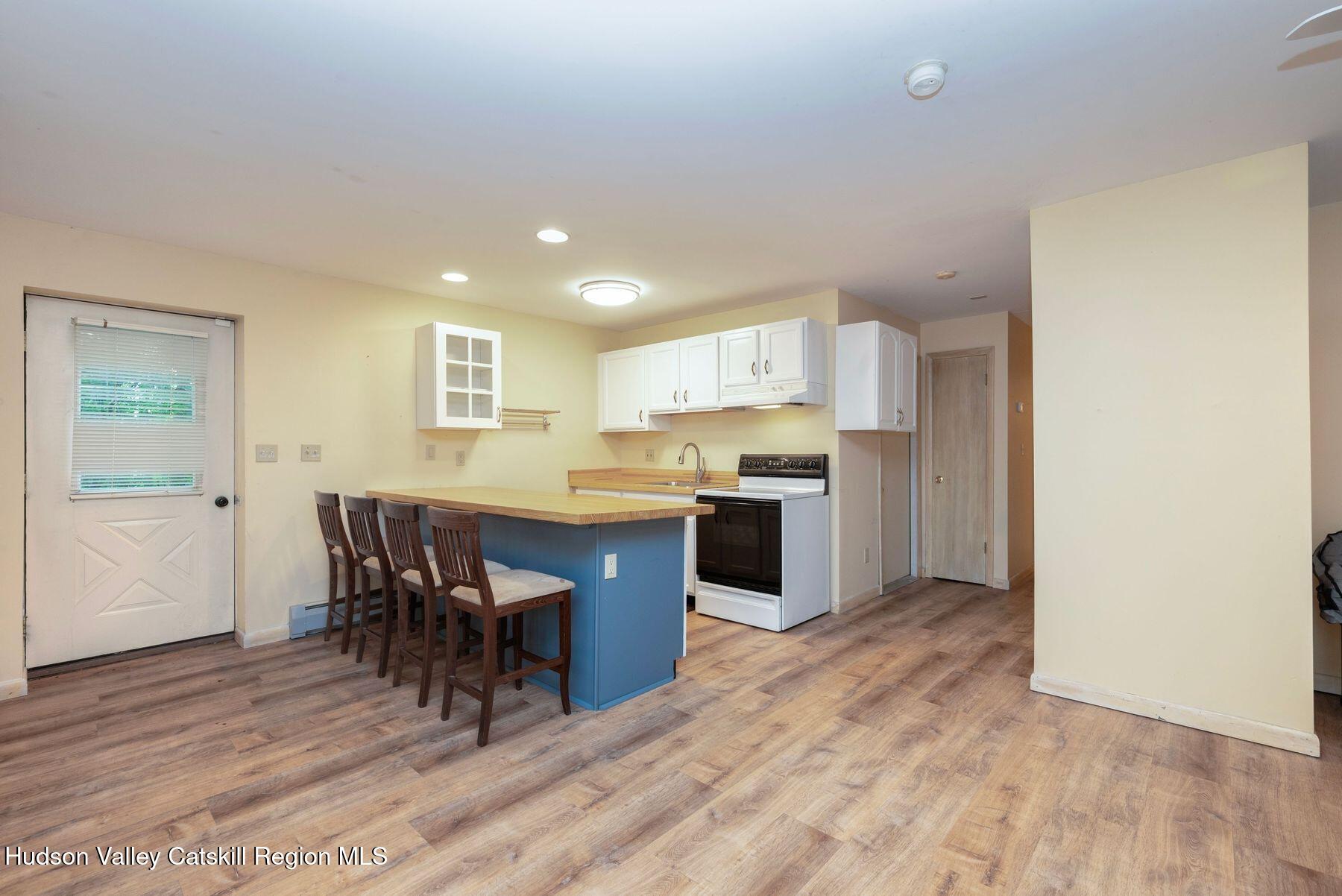 Hunter, New York, 12442, United States, 7 Bedrooms Bedrooms, ,3 BathroomsBathrooms,Residential,For Sale,1856172