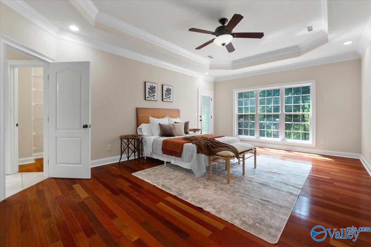 Hazel Green, Alabama, 35750, United States, 5 Bedrooms Bedrooms, ,4 BathroomsBathrooms,Residential,For Sale,1846923