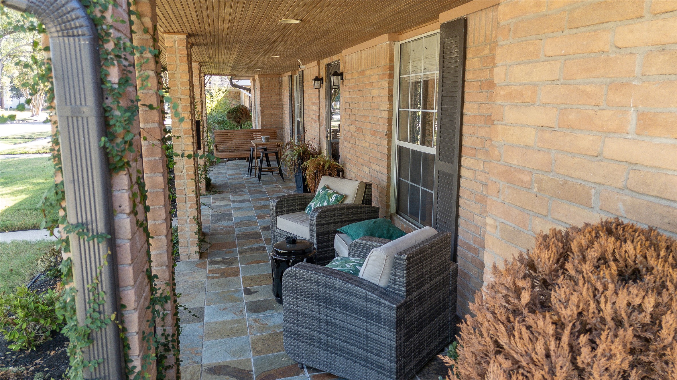 Houston, Texas, 77096, United States, 3 Bedrooms Bedrooms, ,3 BathroomsBathrooms,Residential,For Sale,1966528