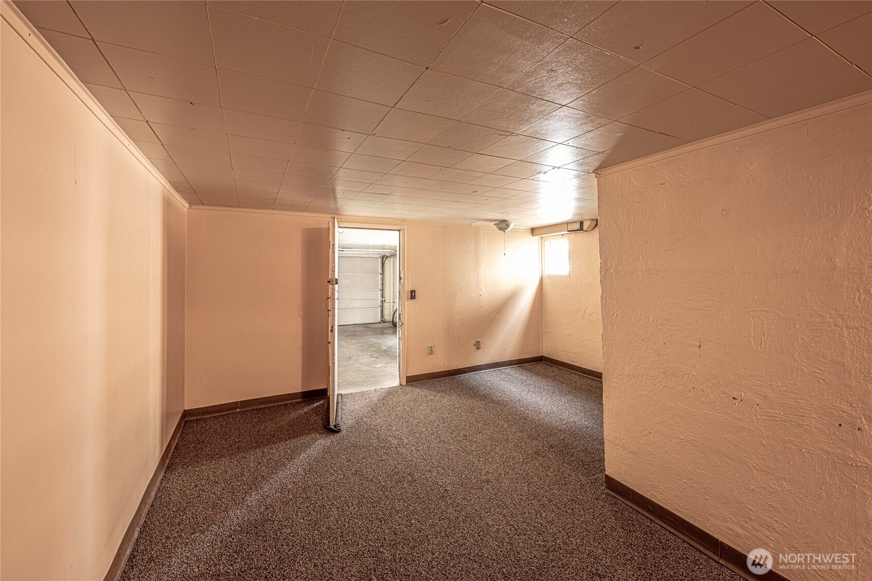 Seattle, Washington, 98125, United States, ,Residential,For Sale,1921913