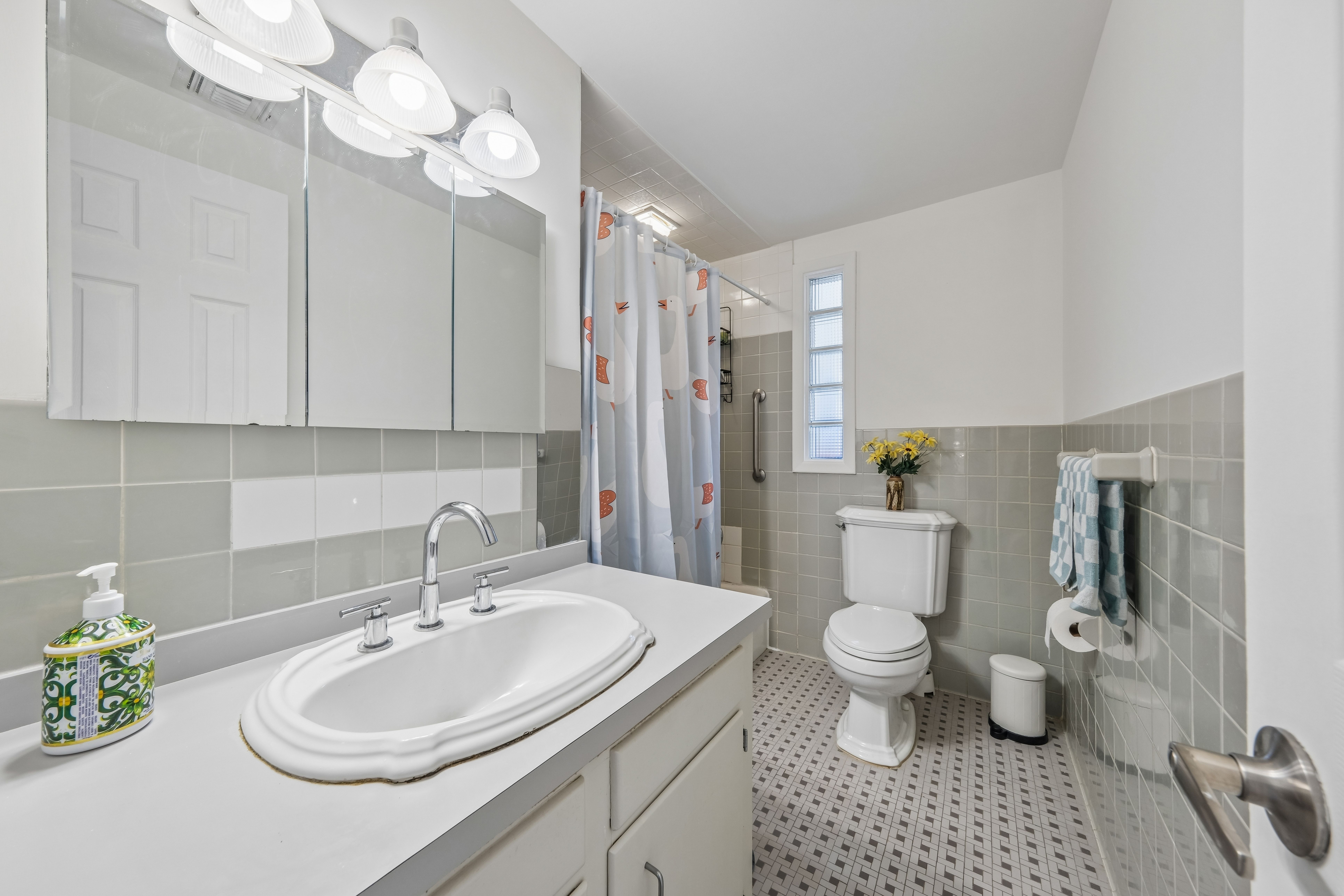  576 Thurnau Drive, River Vale, NJ 07675 - 物件實景