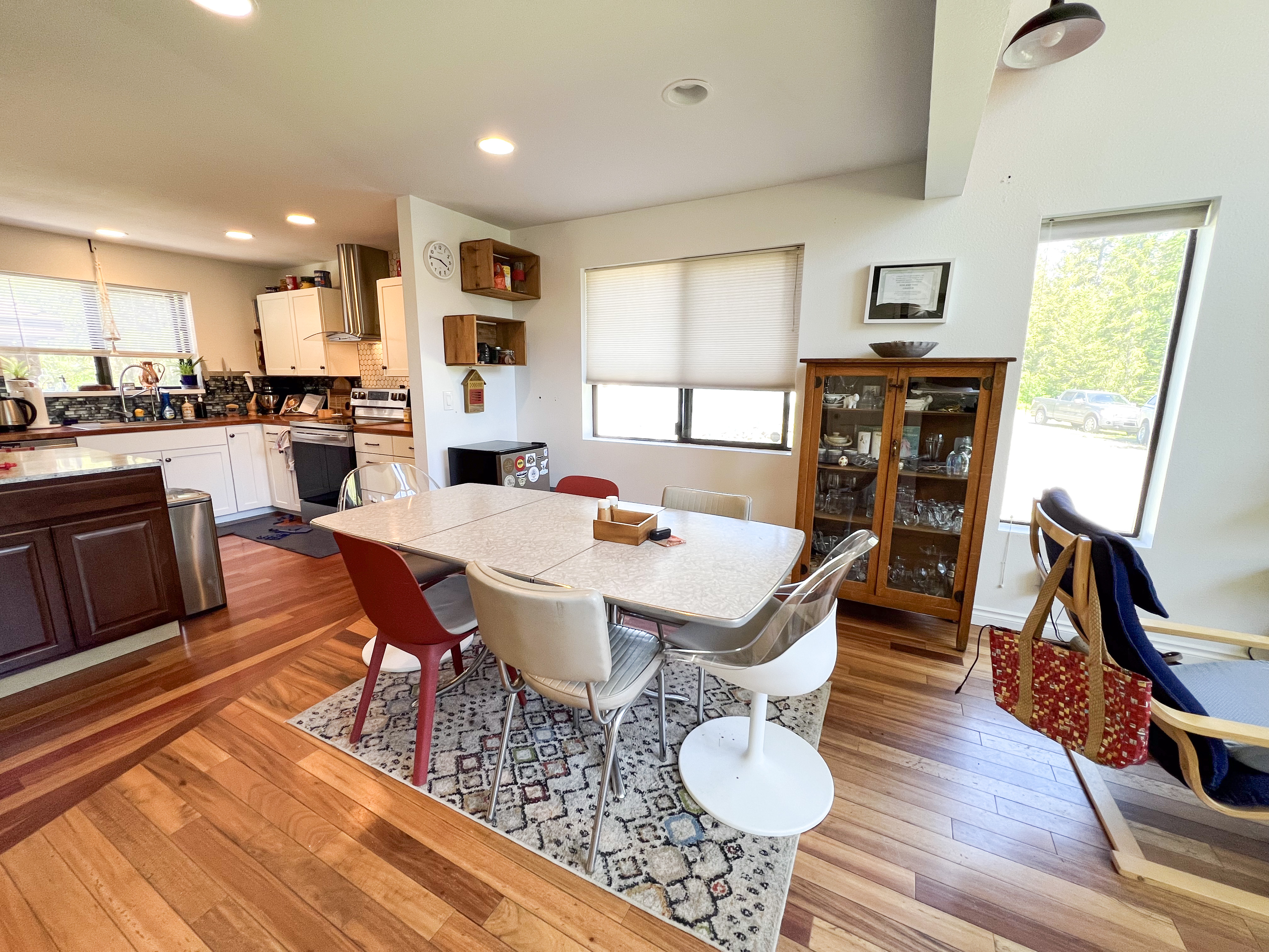 Colville, Washington, 99114, United States, 3 Bedrooms Bedrooms, ,2 BathroomsBathrooms,Residential,For Sale,1927718
