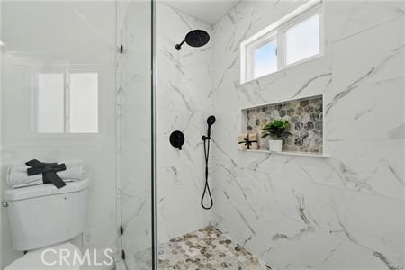 Los Angeles, California, 90018, United States, 5 Bedrooms Bedrooms, ,5 BathroomsBathrooms,Residential,For Sale,1842943