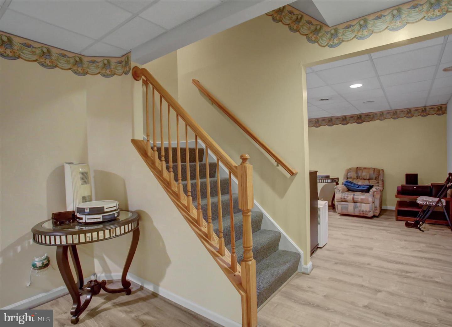 Chambersburg, Pennsylvania, 17202, United States, 5 Bedrooms Bedrooms, ,6 BathroomsBathrooms,Residential,For Sale,1989609