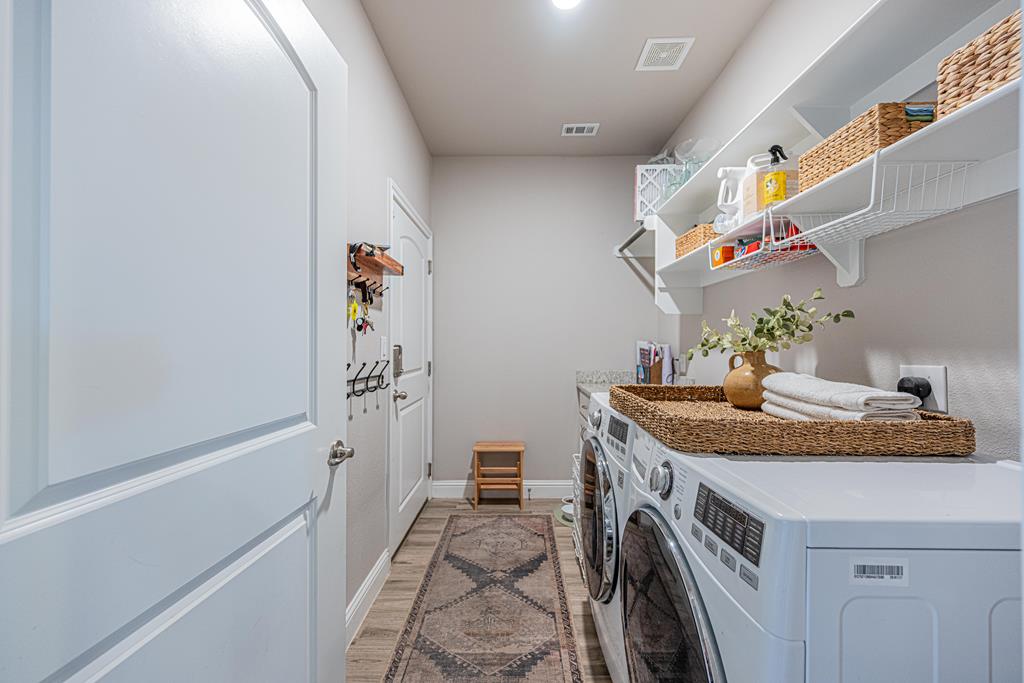 Odessa, Texas, 79765, United States, 4 Bedrooms Bedrooms, ,3 BathroomsBathrooms,Residential,For Sale,1970041