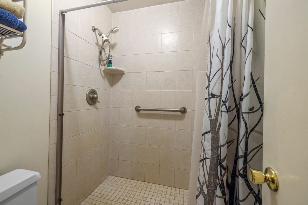 KLAMATH FALLS, Oregon, 97603, United States, 3 Bedrooms Bedrooms, ,2 BathroomsBathrooms,Residential,For Sale,1984285