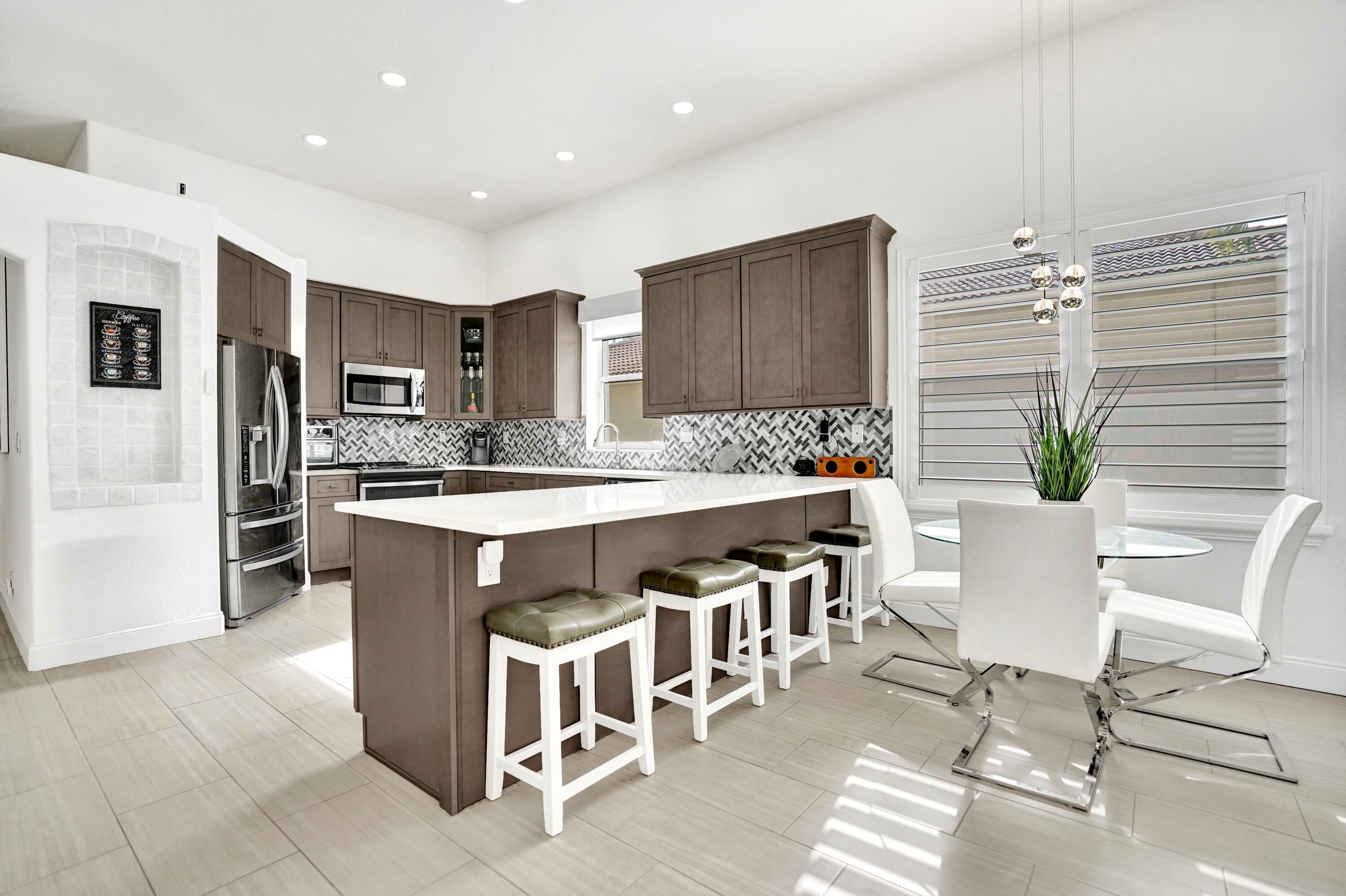 Lake Worth, Florida, 33463, United States, 3 Bedrooms Bedrooms, ,3 BathroomsBathrooms,Residential,For Sale,1905874