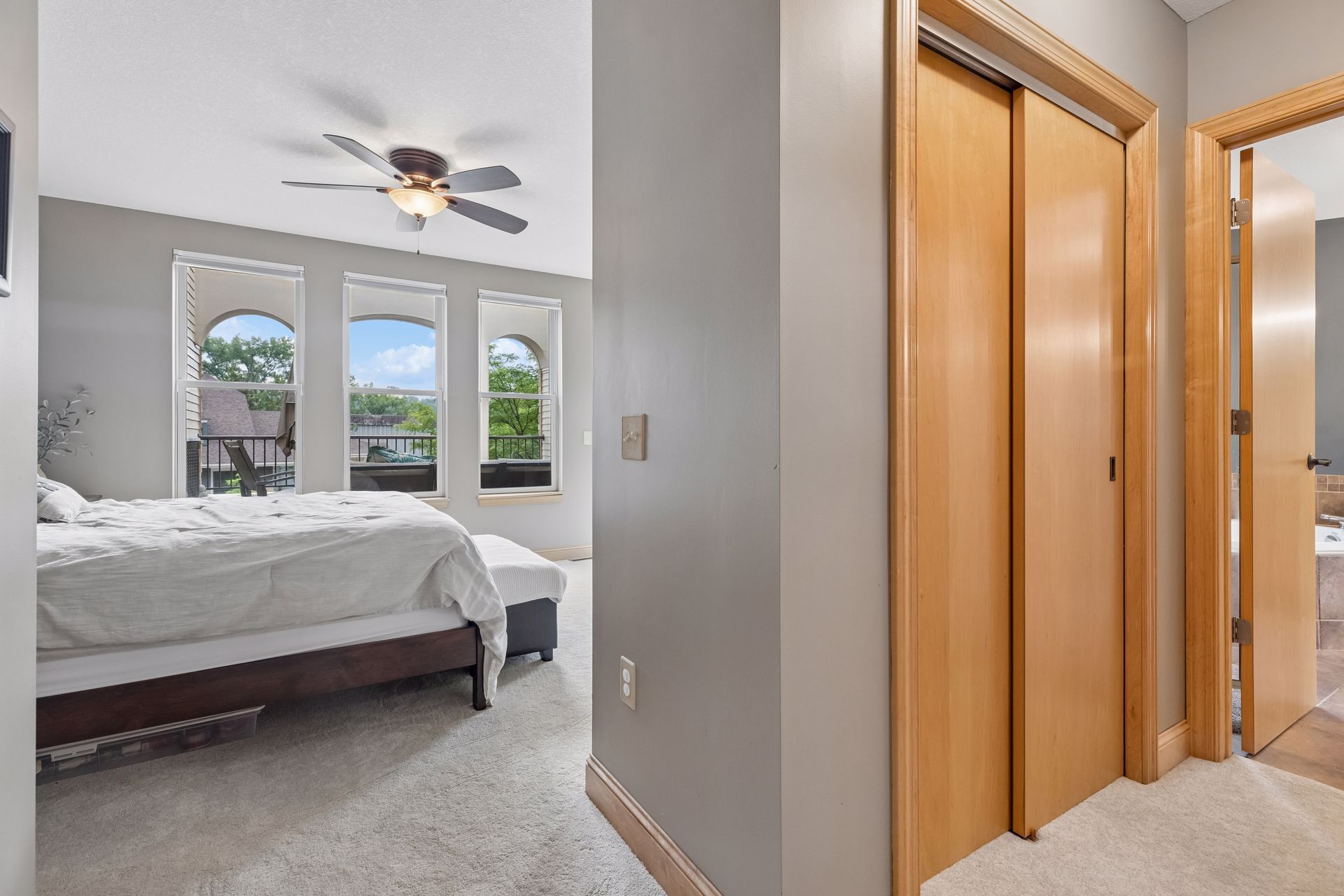  Timeless Brownstone Living in the Heart of Stillwater - 物件實景