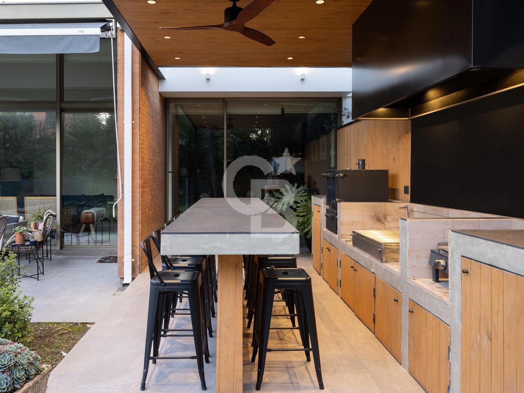 Lo Barnechea, Chile, 4 Bedrooms Bedrooms, ,3 BathroomsBathrooms,Residential,For Sale,1969054