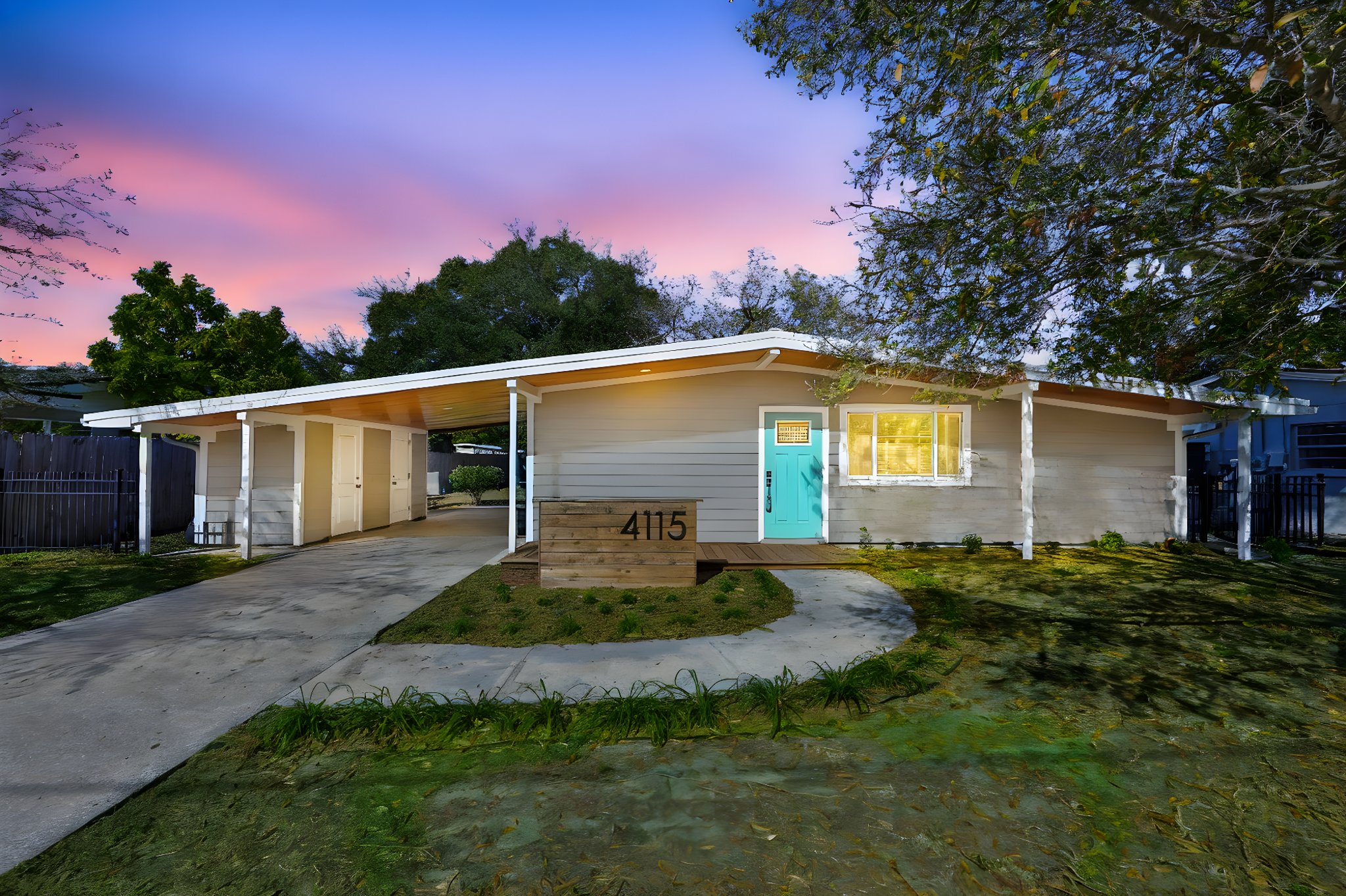 Tampa, Florida, 33616, United States, 3 Bedrooms Bedrooms, ,2 BathroomsBathrooms,Residential,For Sale,2009255