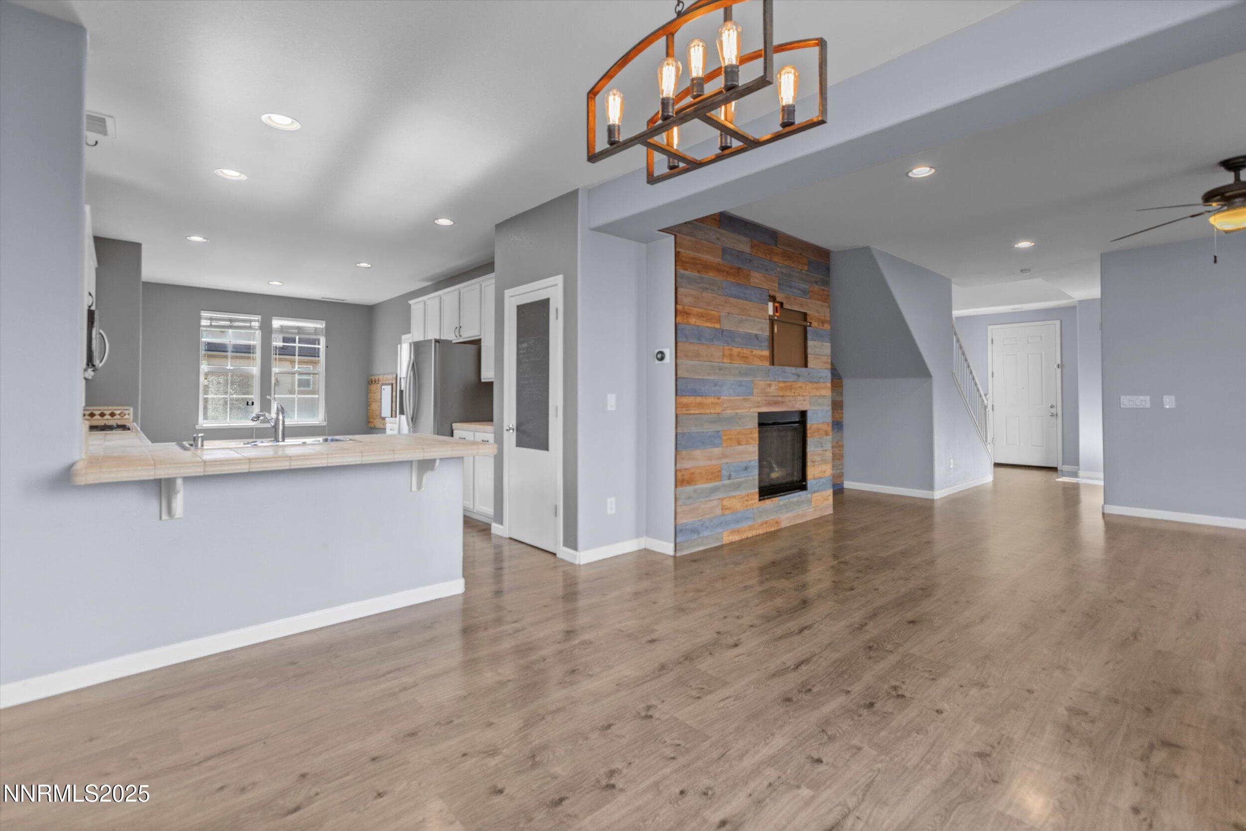 Sparks, Nevada, 89436, United States, 3 Bedrooms Bedrooms, ,3 BathroomsBathrooms,Residential,For Sale,1988123